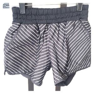 Lulu lemon running shorts